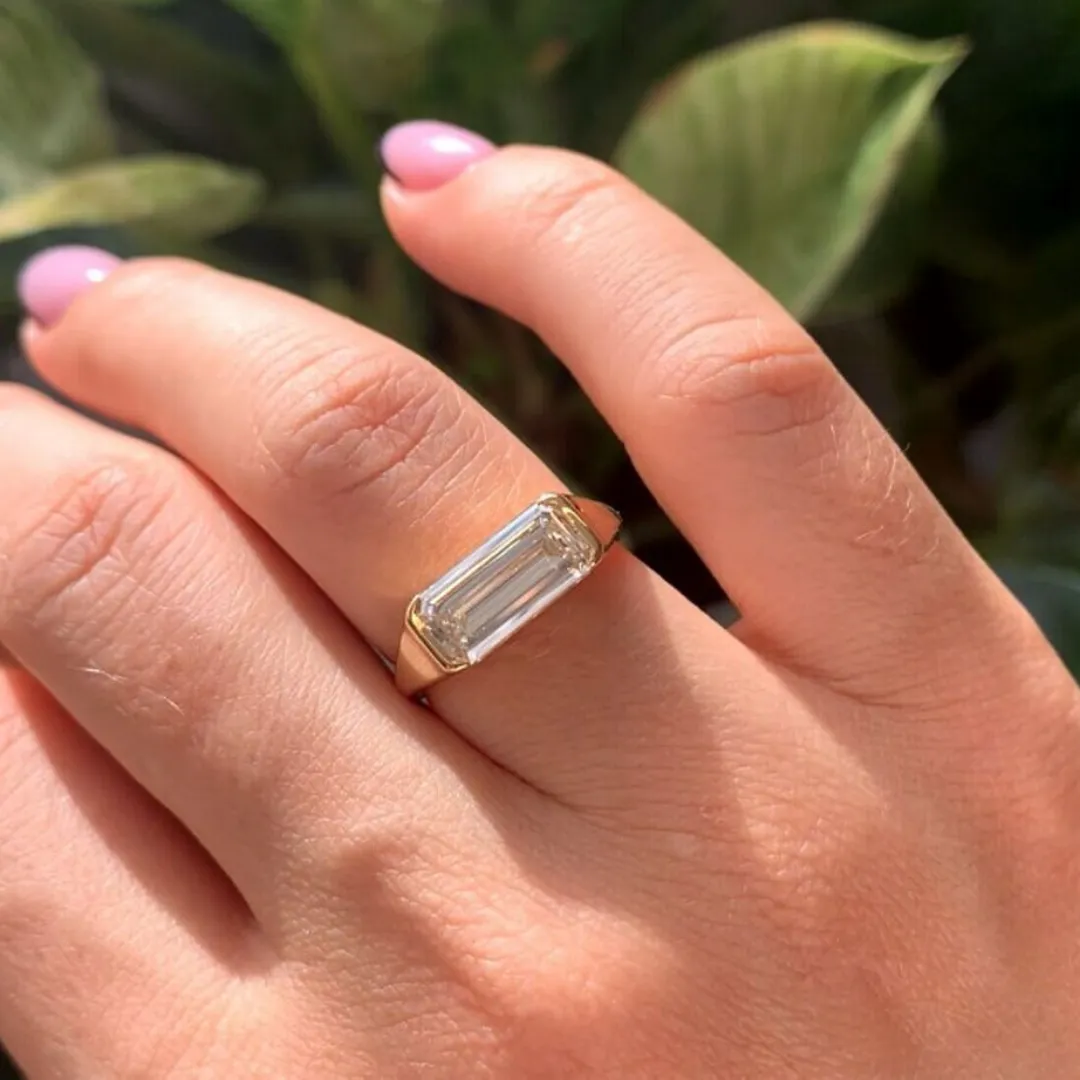 /public/photos/live/East West Long Baguette Cut Moissanite Bar Set Ring 641 (2).webp